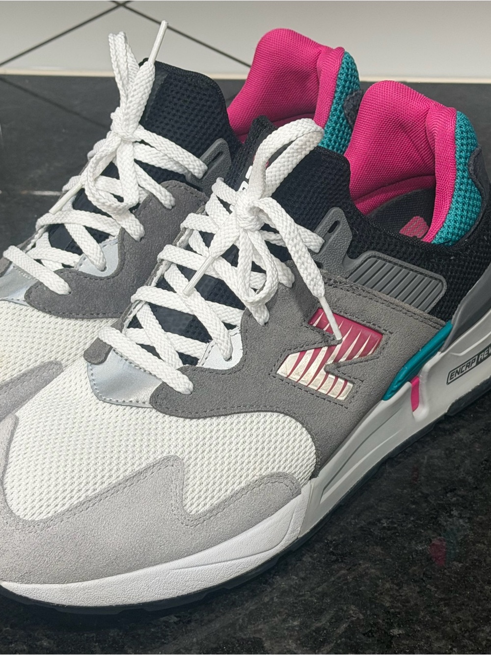 New Balance 997S Sport South Beach MS997JCF Sneakers Mens
Size 13 Gray Pink Teal